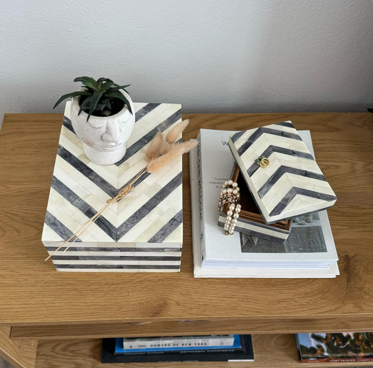 Bone Inlay Box : Zig Zag : Black & White - Jodha Furniture