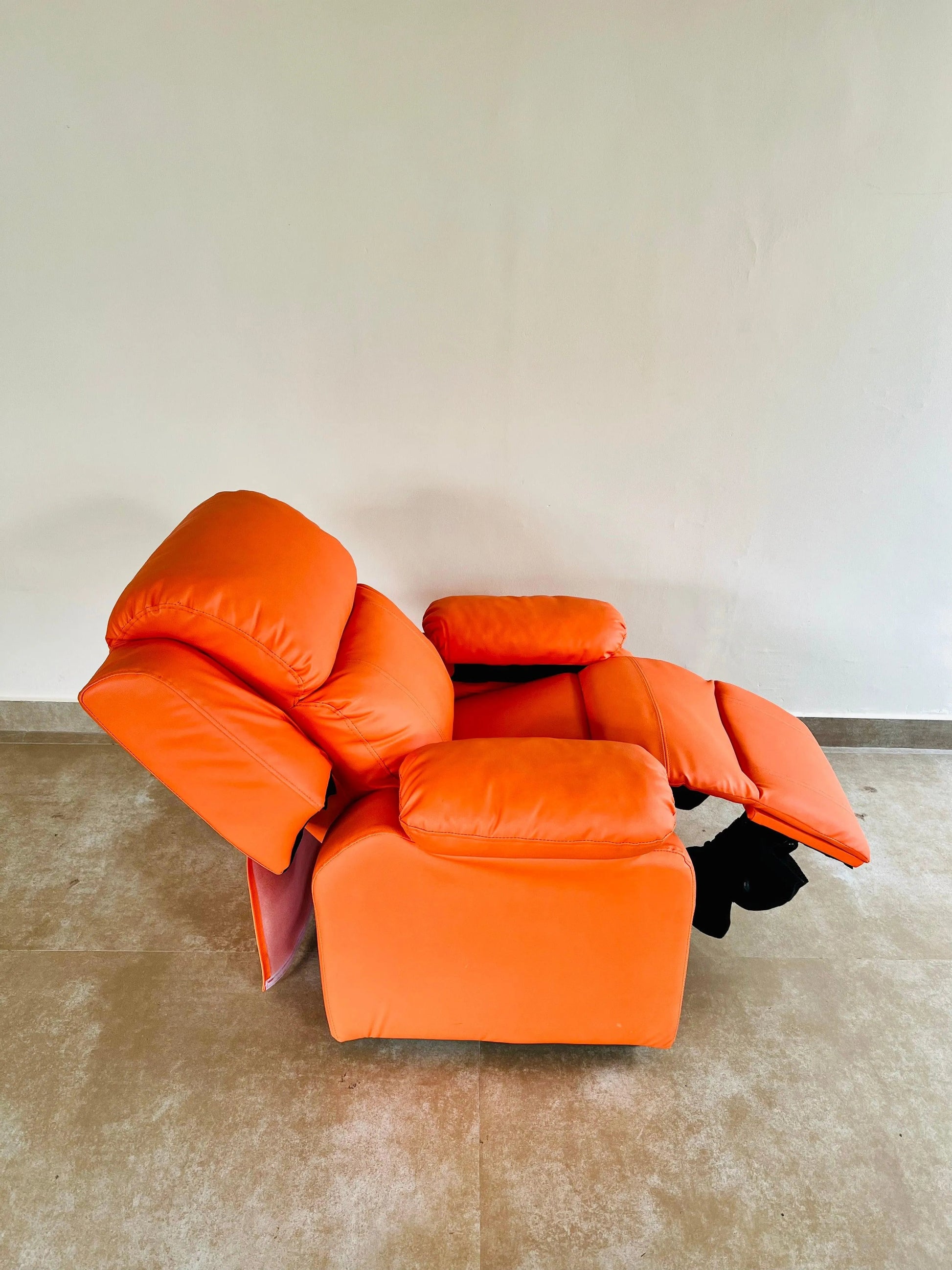 Citrus Comfort Lounge Recliner - Jodha Furniture